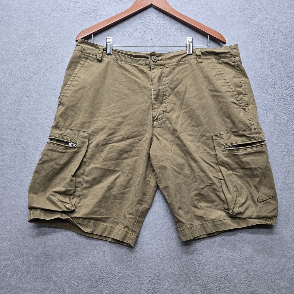 Nike Men Shorts 36 Olive Green‎ Embroidered Cargo Zipper Logo Button 10" Inseam